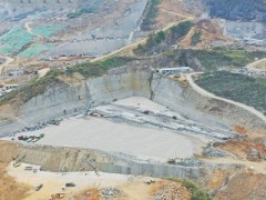 廣西芝麻黑（鐘山青）礦山