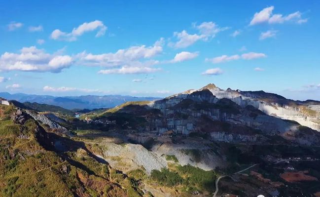 圖賞封礦后的福建最大石材礦山——長泰吳田山！