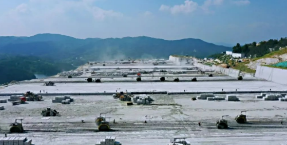 福建古田石材礦山開采人